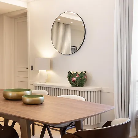 Pick A Flat's In Saint-germain, Bon Marche - Rue De Babylone