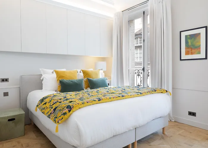 Pick A Flat's In Saint-germain, Bon Marche - Rue De Babylone Apartment Paris