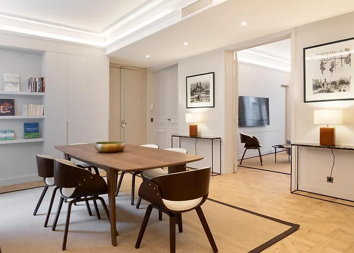 Apartment Pick A Flat's In Saint-germain, Bon Marche - Rue De Babylone