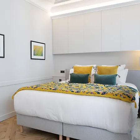 Pick A Flat's In Saint-germain, Bon Marche - Rue De Babylone Apartment *