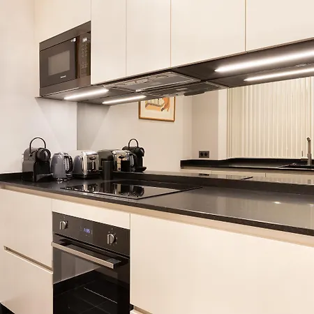 Pick A Flat's In Saint-germain, Bon Marche - Rue De Babylone